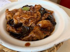 特色自制面筋煲-泰煌鸡·上海白斩鸡·沪菜(平利店)