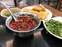 现炸辣椒油-情忆草原涮肉馆
