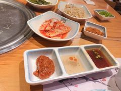 -唯成•韩国炭火烤肉 유성고기