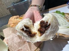 -王奋斗贵州酸汤牛肉火锅