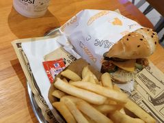 -牛纽塔·牛人堡(群众路店)