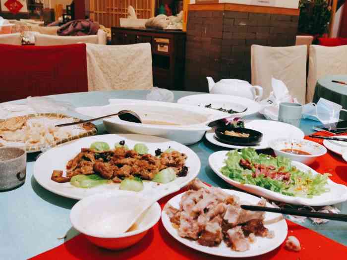 博望坡餐厅(漕溪路店)-"第一次是朋友带过去吃的,印象最深的是他们.