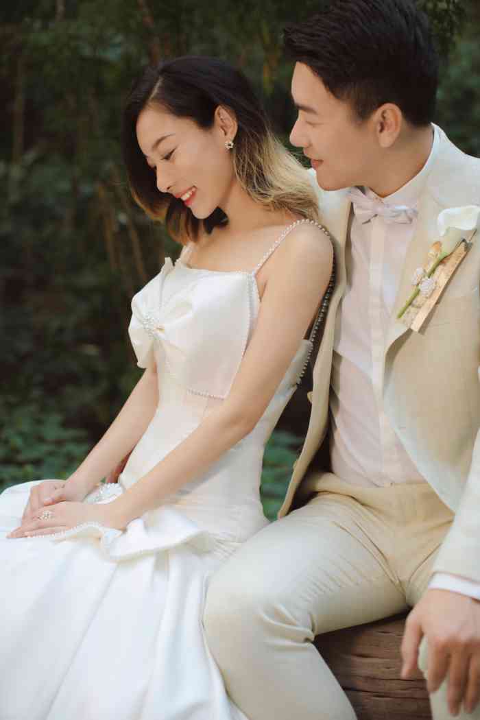 蒂芬妮婚纱摄影-"6月7号,一大早我们就到了,已经有好几对.