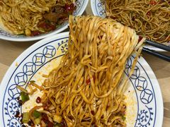 -李与白包子铺(桐梓林店)