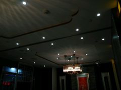 -大宁国际商业广场-地下停车库