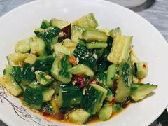 刀拍黄瓜-小民大排档(光谷店)