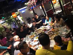 店内布置-卢大鲜鱼头捞饭(美利广场店)