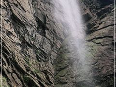 -燕子河大峡谷天坑仙境