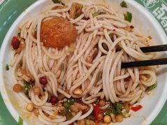 -百春原湖南牛肉粉(百联世纪店)