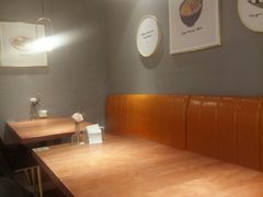 -POKEE VIA&Brunch·维娅(重庆来福士店)