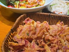 -老滇山寨•云南特色菜•地方菜•民族风情歌舞表演(金碧店)