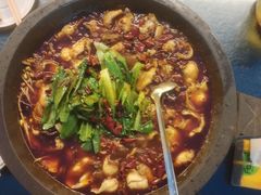 -都江堰石锅鱼