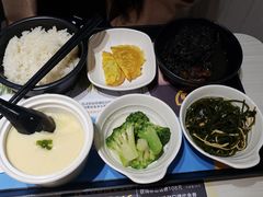 -老娘舅餐厅(黄龙体育中心店)