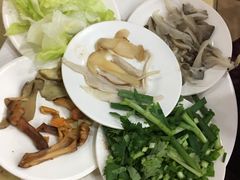-桥香园云南过桥米线(金马碧鸡店)
