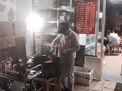 大堂-阿姨小肉摊(同济西苑店)