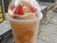 厚牛乳莓莓冻-喜茶(青岛金狮广场店)