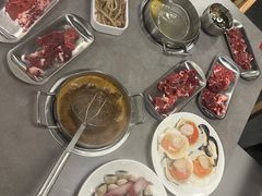 -张哞哞·鲜切牛肉自助火锅(高德置地店)
