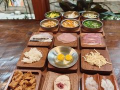 -银米·云南传统过桥米线(双廊黑金冠店)