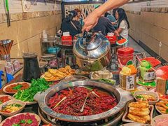 -洞亭火锅(防空洞总店)