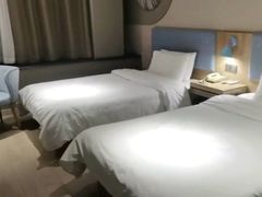 -如家酒店·neo(长沙步行街黄兴广场地铁站店)