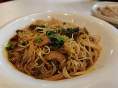 -景月阁空中食府(希尔顿酒店)