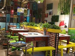 -钢管厂五区小郡肝串串香(奥克斯广场锦城万达店)