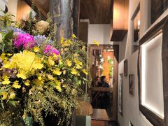 -Cuc Gach Quan Restaurant