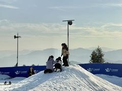 -浙东第一尖雪山欢乐谷
