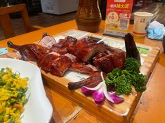 舌尖上的小刀鸭-老滇山寨•云南特色菜•地方菜•民族风情歌舞表演(金碧店)