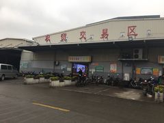 -七宝蔬菜农副产品综合交易市场-停车场