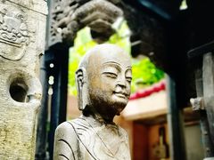 -欢漫酒店(布吉石芽岭地铁站店)