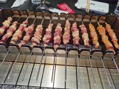 -狼遇见羊烧烤·现穿现烤(旧宫店)