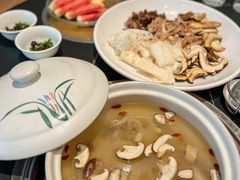 -黔蘑菇四季餐厅(观山湖店)