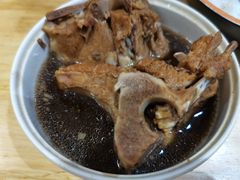 -万和春排骨砂锅米饭(新业广场店)