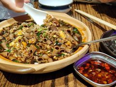 -蚝堡海鲜·威海菜·海肠捞饭·烧烤·亚洲吃蚝公司(幸福门店)
