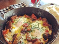 -ROAST coffee & eatery