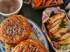-TRIPS BURGER(大钟寺店)