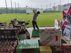 -广州冠景高尔夫练习场