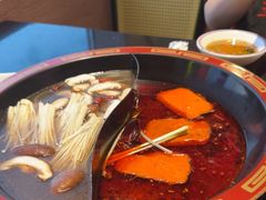 -三江两海老火锅(北京首店)