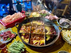 -岗上渣渣老火锅(两路口店)