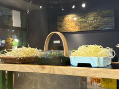 -鹿鸣山草本茶香火锅(园西路店)