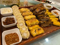 -马尔龙新疆饭店·清真(瑞景店)