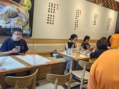 -馋三尺蟹粉小笼(人民广场店)