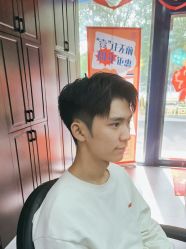 点击看大图 -大人物·男士理发馆
