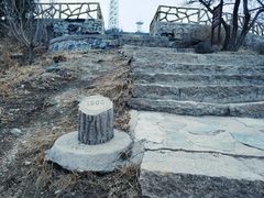 -鬼笑石后山停车场