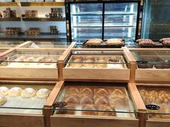 面包甜点陈列柜-原麦世家(府琛大厦店)