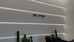 -ON STAR SALON