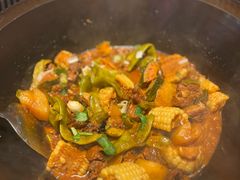 -山河屯铁锅炖·非遗东北菜(南山店)