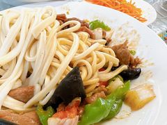 -汗腾格里·风味餐厅(新疆驻京办店)