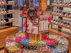 -Laderach 莱德拉(上海环贸iapm店)